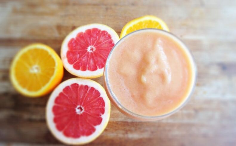 Smoothie with grapefruit and orange for weight loss