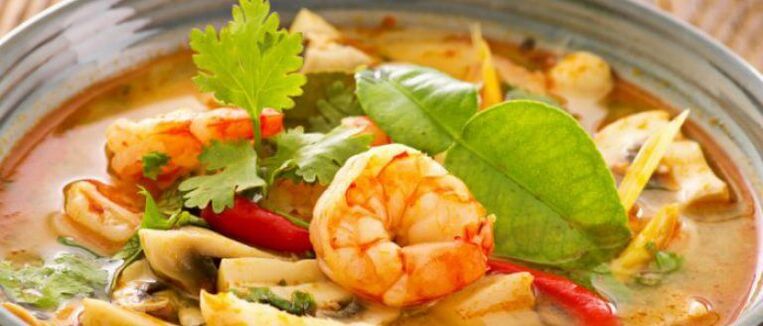 Low-carb diet shrimp soup