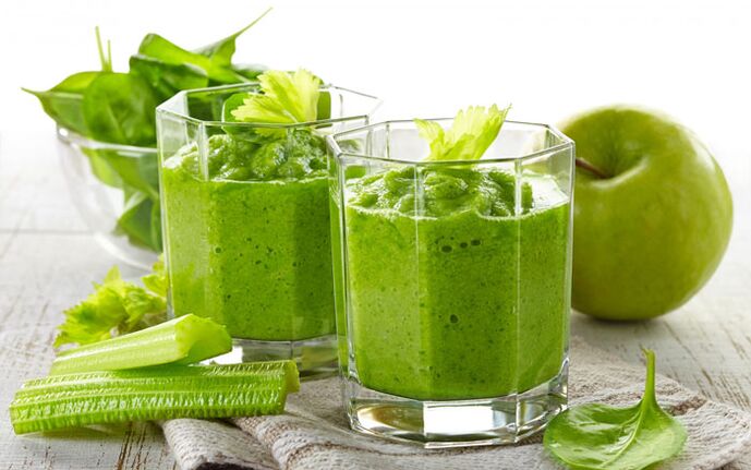 Celery and apple slimming green smoothie