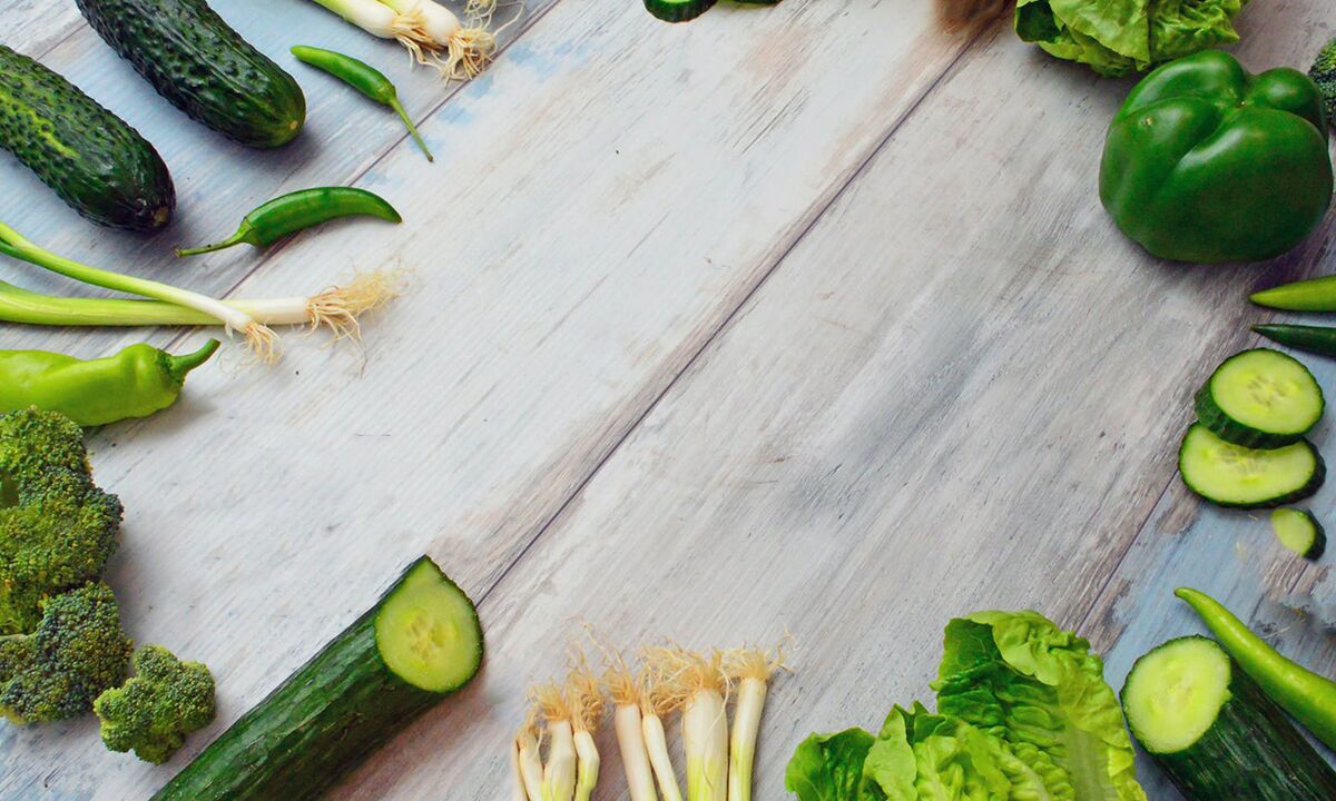 Green low-calorie vegetables on the buckwheat diet menu
